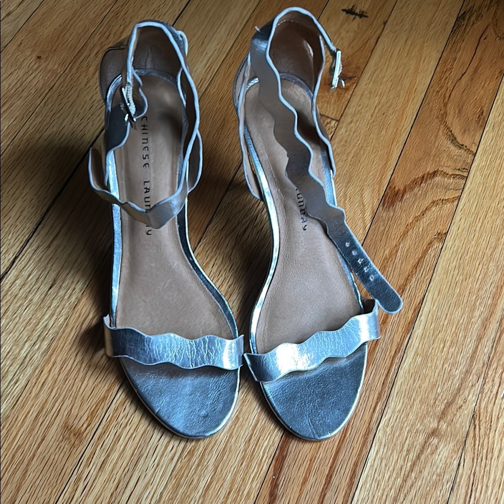Chinese Laundry Silver Women's Sandals